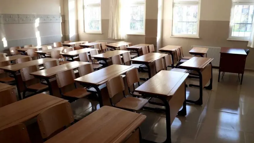 Tokat'ta salgın alarmı: Binlerce kişi hastanelik oldu, okullar 1 gün tatil edildi! haberinin görseli