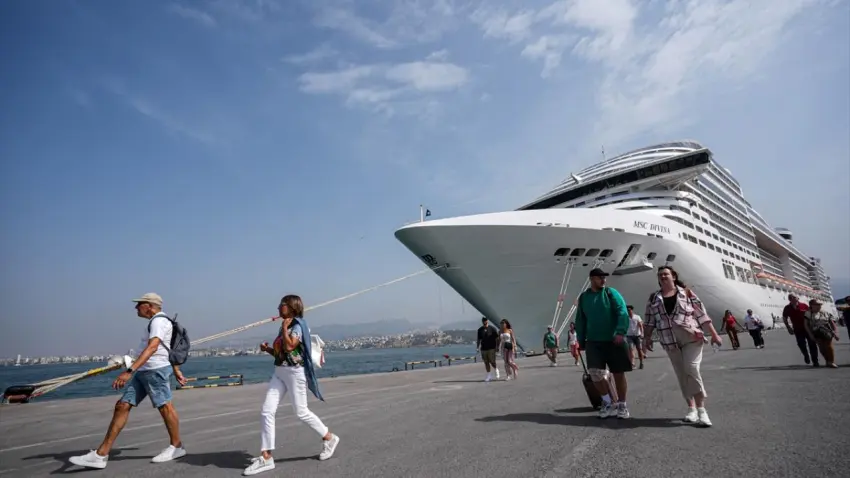 Türkiye düşerken İzmir kruvaziyerde yüzde 40 büyüdü haberinin görseli