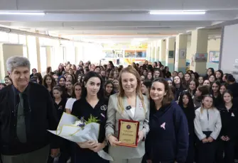 Başkan Mutlu, Dünya Kız Çocukları Günü’nde öğrencilerle buluştu