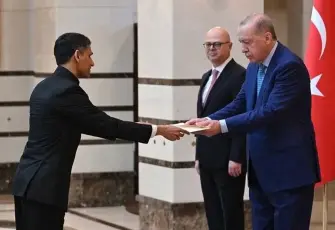 Cumhurbaşkanı Erdoğan, 5 ülke büyükelçisinin güven mektubunu aldı
