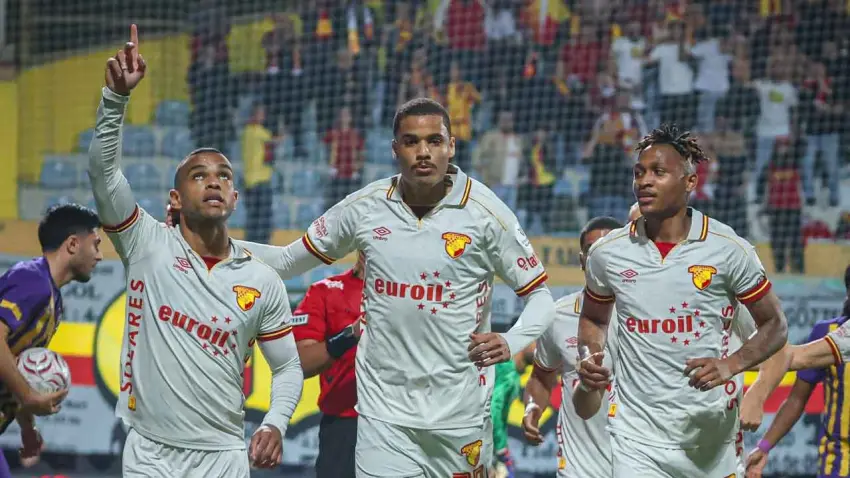 Göztepe’den İstanbul’da 4 gollü hayata dönüş haberinin görseli