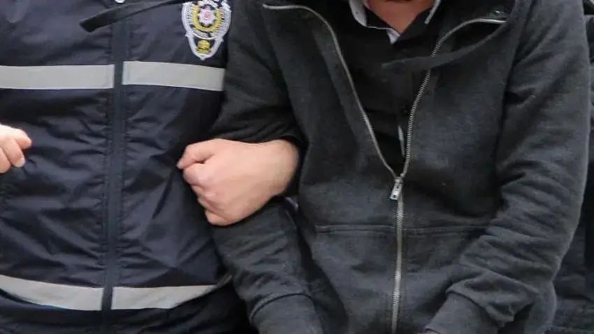 İzmir'de göçmen kaçakçılığı operasyonu: 34 kişi yakalandı haberinin görseli