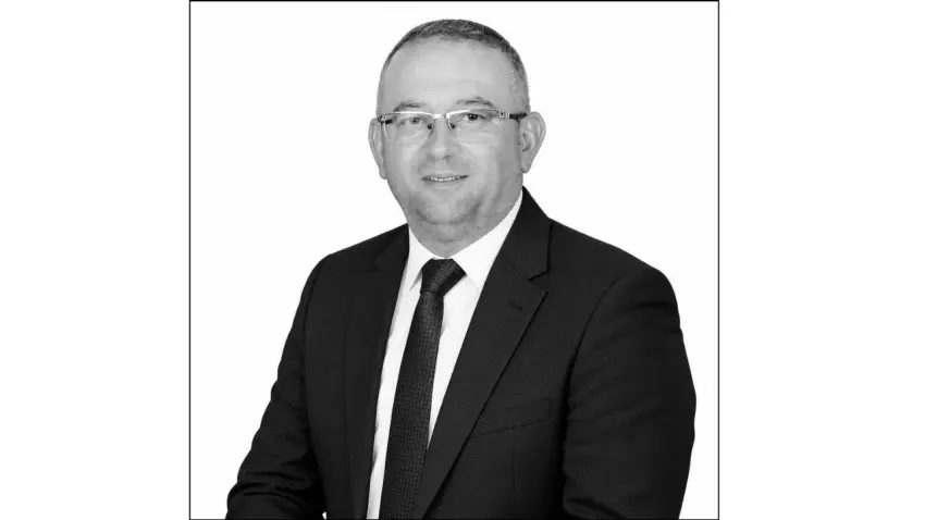 adnan izmir