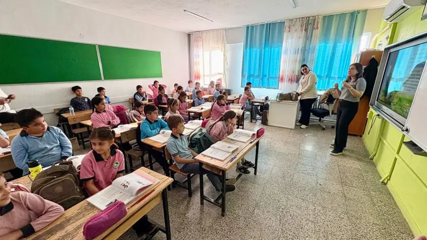 Menderes’te öğrencilere sıfır atık eğitimi: Sürdürülebilir gelecek için çevre bilinci aşılanıyor haberinin görseli