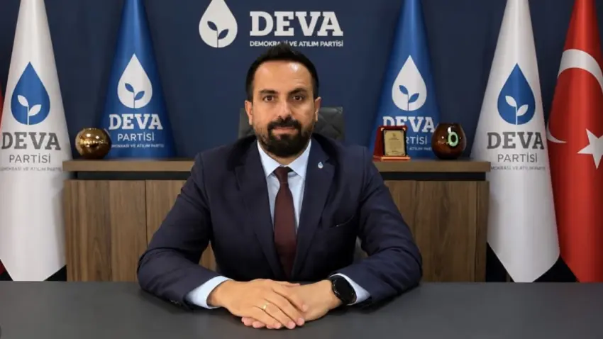 Yılmaz’dan Tugay’a tepki: Mesele koltuktan kalktığında başı dik yürüyebilmek haberinin görseli