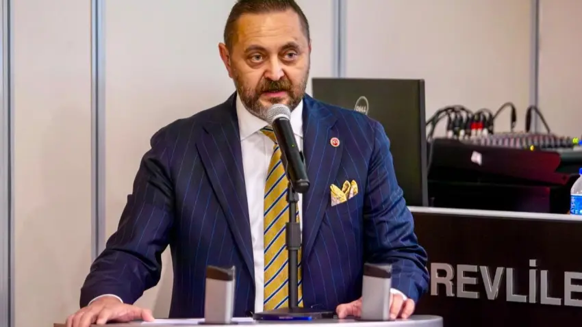 AK Partili Ünal’dan belediyeye eleştiri: Karşıyaka’nın kaderi çöp yığınları olamaz! haberinin görseli