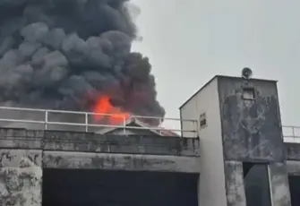 Bayrampaşa’da sanayi sitesinde korkutan yangın