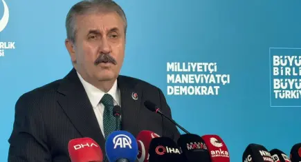 BBP Lideri Destici’den Azerbaycan’daki başörtüsü tartışmalarına çağrı
