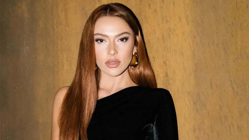 Hadise gözyaşlarına boğuldu! Kardeşi Hülya Açıkgöz hakkında ilk kez konuştu haberinin görseli