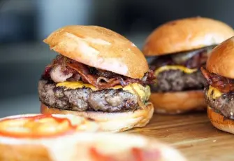 İnternetten yemek siparişi verenler dikkat! Bakanlık düğmeye bastı: Döner, hamburger ve köftede yeni dönem
