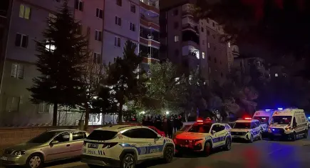 Kayseri’de baba katili olan genç ilaç içerek yaşamına son vermek istedi
