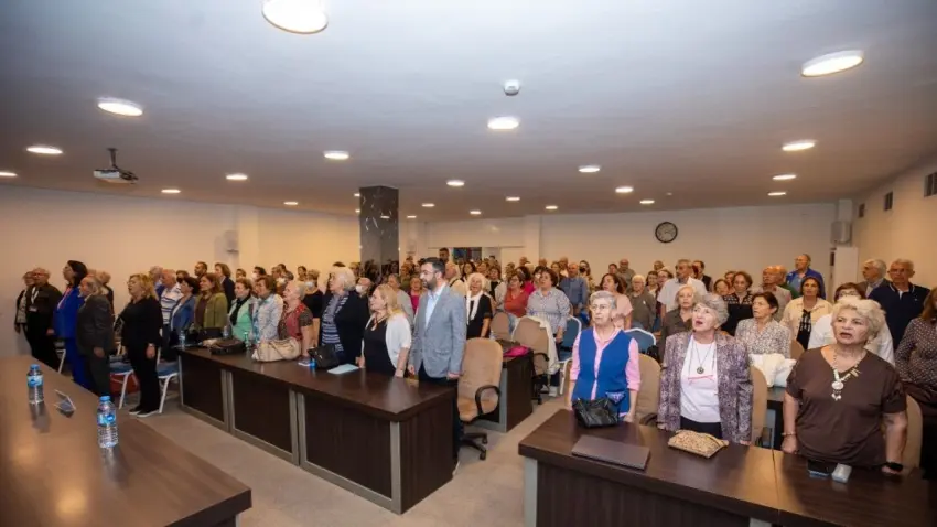 Narlıdere’de 3. Yaş Üniversitesi’nde eğitim başladı haberinin görseli