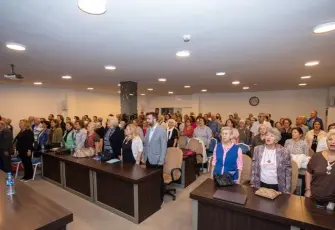 Narlıdere’de 3. Yaş Üniversitesi’nde eğitim başladı