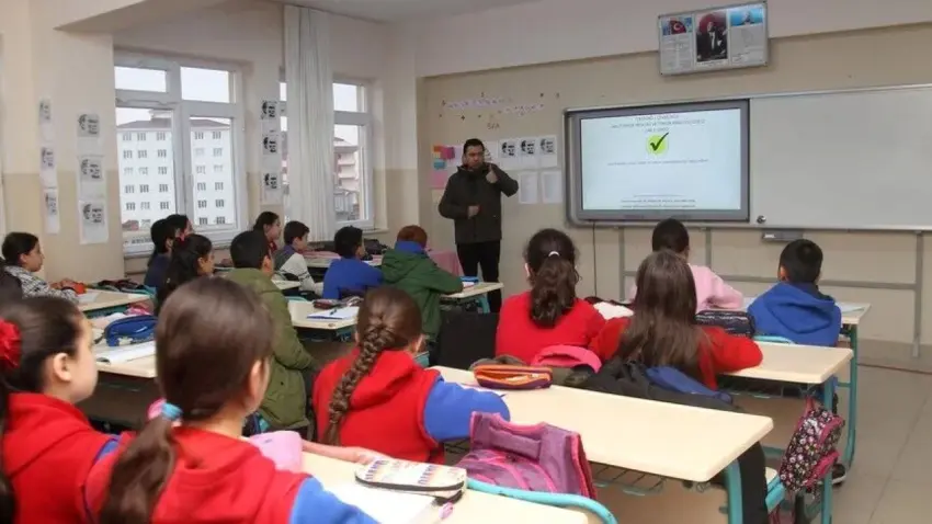 Okullar ne zaman kapanacak, 2027 sömestr tatili ne zaman? haberinin görseli