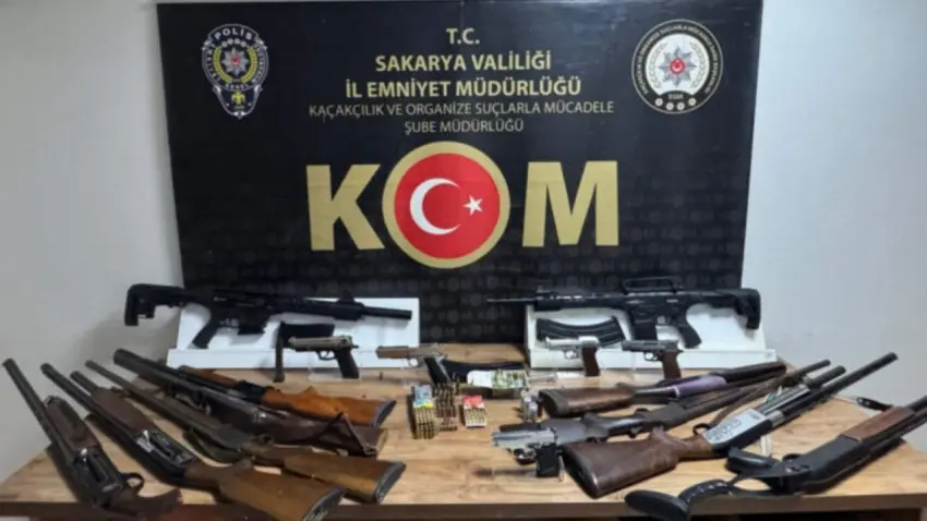 Sakarya'da "Sokaklar Güvende" operasyonu: 6 şüpheli gözaltına alındı haberinin görseli
