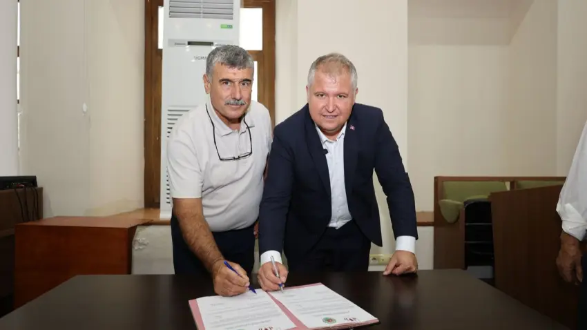 Urla’da zeytinciliğe destek büyüyor: Üreticiye kasa ve fidan desteği haberinin görseli