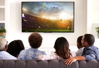15 Ekim TV yayın akışı belli oldu: Bu akşam televizyonda hangi programlar var?