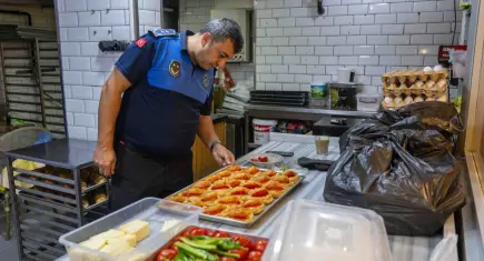 Başkan Eşki sahaya indi: Bornova’da kaldırım işgallerine geçit yok