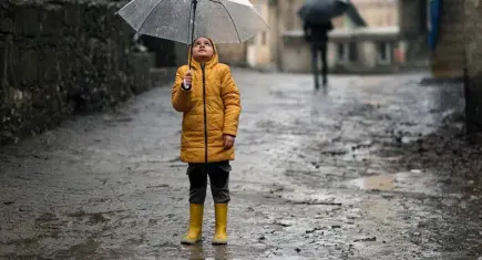İstanbul'da eğitime bir gün daha ara! İdari izin devam edecek