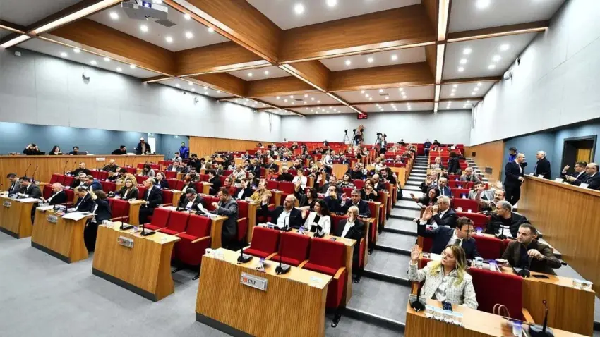 Boztepe’nin “Size ne oluyor?” çıkışı mecliste tansiyonu yükseltti - Fotoğraf 1