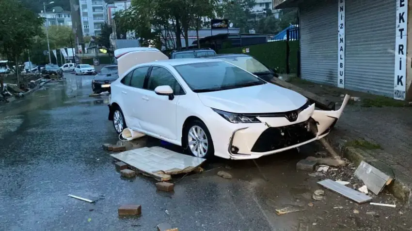 İstanbul'daki sel felaketinde sigortaya 838 başvuru: Hasarın boyutu büyüyebilir - Fotoğraf 2