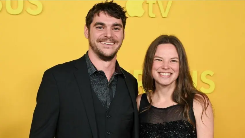 RJ Mitte ve nişanlısı 