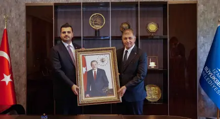 AK Partili İnan'dan Özel'e Tugay çıkışı: İzmir düşmanı