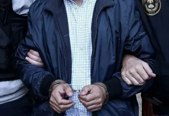 İzmir merkezli tefecilik operasyonunda 14 şüpheliden 11’i tutuklandı
