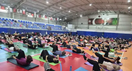 Karşıyaka’da ücretsiz sabah sporları başladı