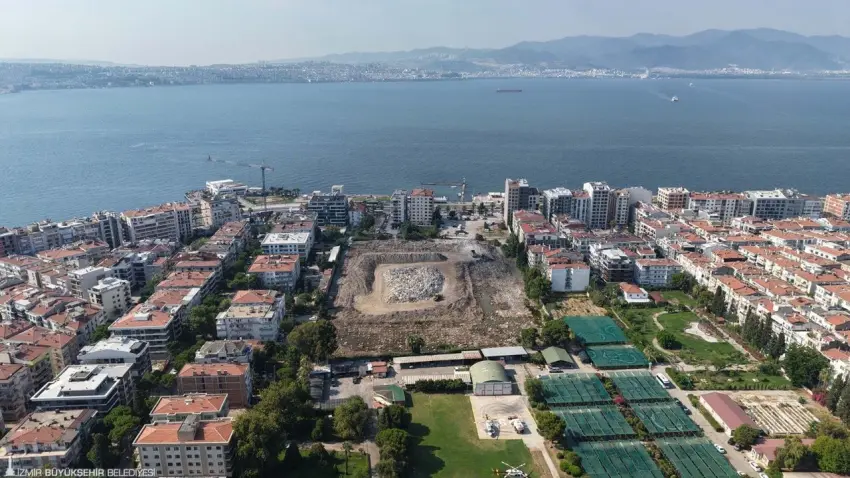 Karşıyaka Zübeyde Hanım Stadyumu için ilk ihale sonuçlandı - Fotoğraf 1