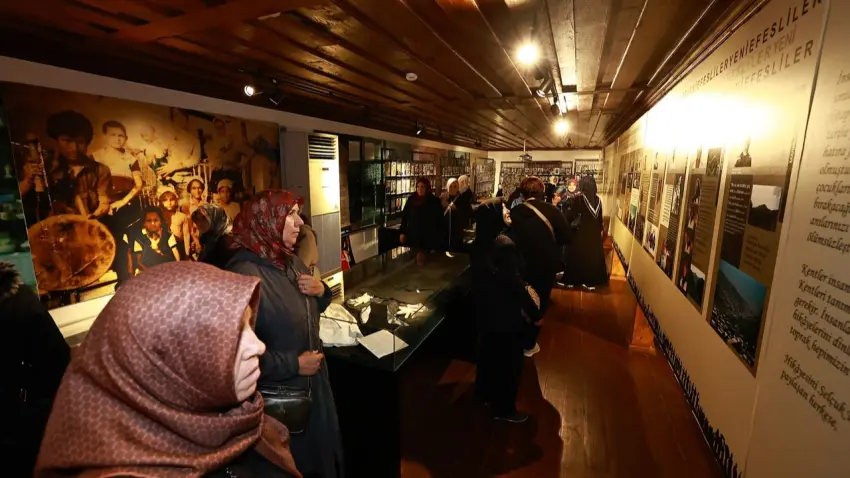 Manisalı kadınlar Efes Selçuk’un 8 bin 600 yıllık tarihini keşfetti - Fotoğraf 2