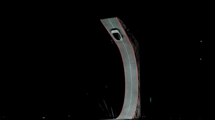 Jetgiller gerçek oluyor! Elon Musk uçan Tesla Roadster’ı tanıttı - Fotoğraf 1