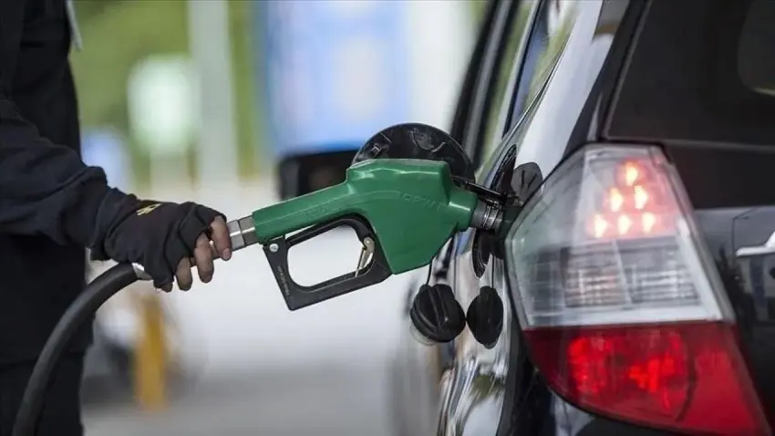 Benzine indirim yolda: Fiyatlar 80 TL’nin altına düşüyor! 16 Ekim İzmir, İstanbul ve Ankara akaryakıt fiyatları - Fotoğraf 2