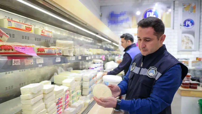 Buca’da şarküteriye denetim: 109,5 kilo tarihi geçmiş ürün ele geçirildi haberinin görseli