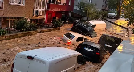 İstanbul’da sel sonrası kritik karar! Dere yatağındaki yapılar yıkılacak