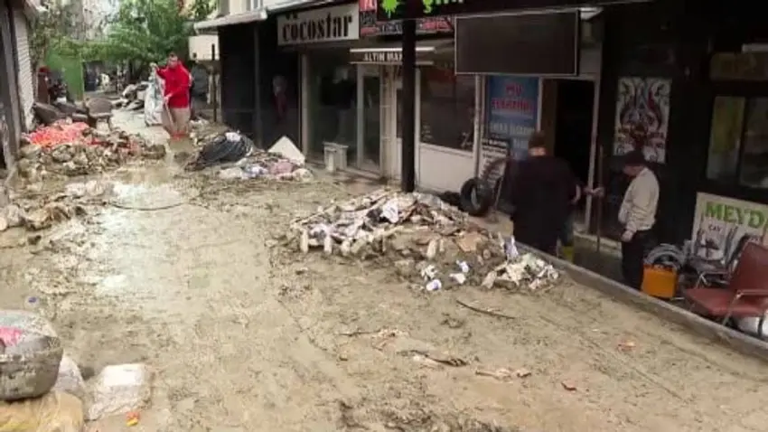 İstanbul’da selden etkilenen esnafa 80 milyon TL destek! haberinin görseli