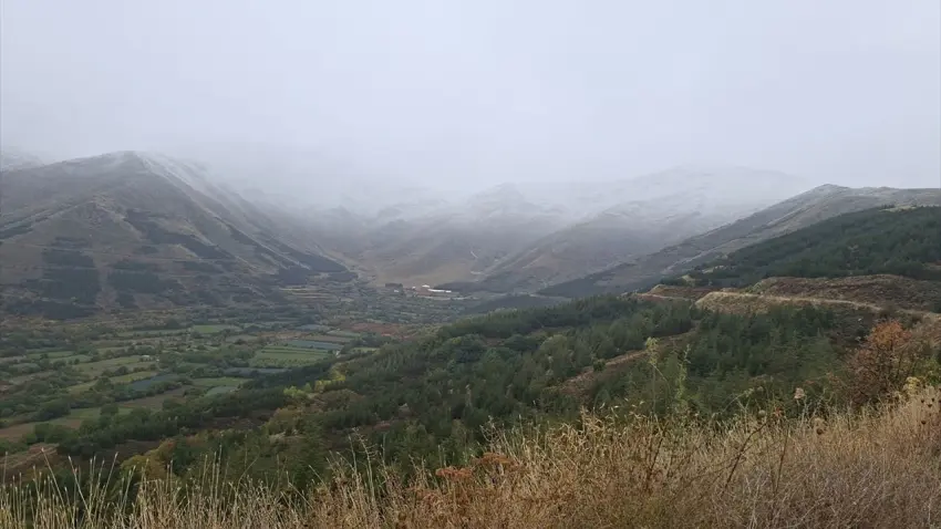 İzmir’e mevsimin ilk karı düştü haberinin görseli