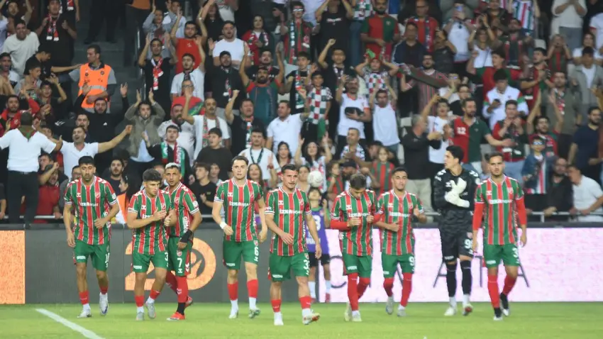 Karşıyaka, Ayvalıkgücü karşısında zorlu sınavda haberinin görseli