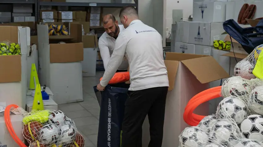 Büyükşehir’den amatör spor kulüplerine 36 milyon TL destek - Fotoğraf 1