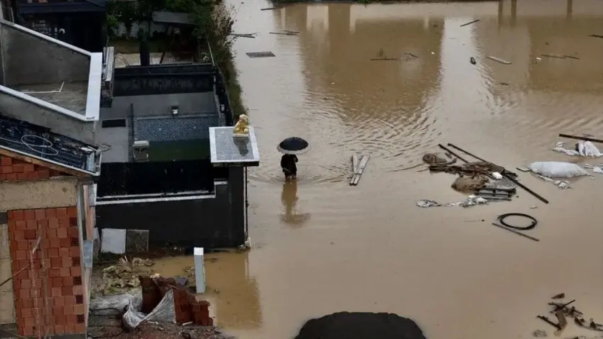 İstanbul’da selden etkilenen esnafa 80 milyon TL destek! - Fotoğraf 1