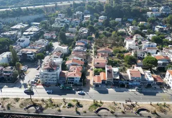 Narlıdere’de asfalt seferberliği sürüyor: Hedef 5 bin 500 ton