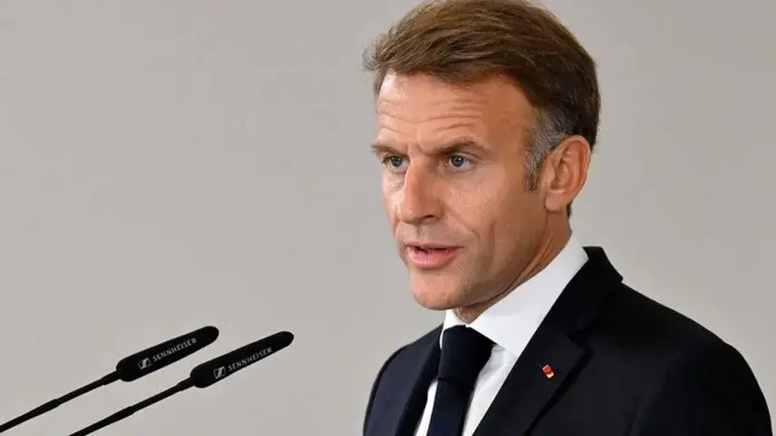 Fransa Cumhurbaşkanı Macron, valilerin bazı gösterileri yasaklama kararı alabileceğini duyurdu haberinin görseli