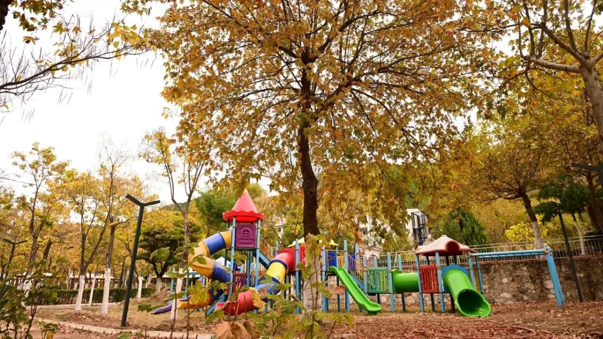 Manisa Demirci’de sonbahar manzarası mest etti