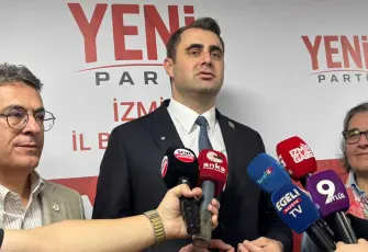 YENİ Parti İzmir'de seçim sonrası Güç'ten ve Kocaoğlu'ndan parti içi demokrasi mesajı