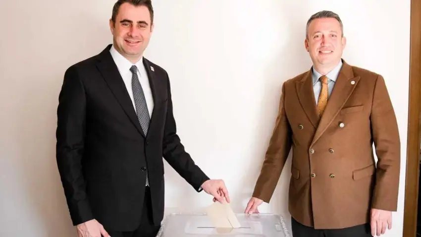 YENİ Parti İzmir'de kazanan Çağatay Güç oldu - Fotoğraf 2
