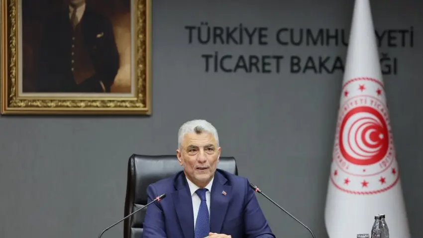 Bakan Bolat, otomotiv sektörünün temsilcileriyle görüştü haberinin görseli