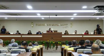 Karabağlar Belediyesi'nin 2027 bütçesi 7 milyar TL olarak kabul edildi