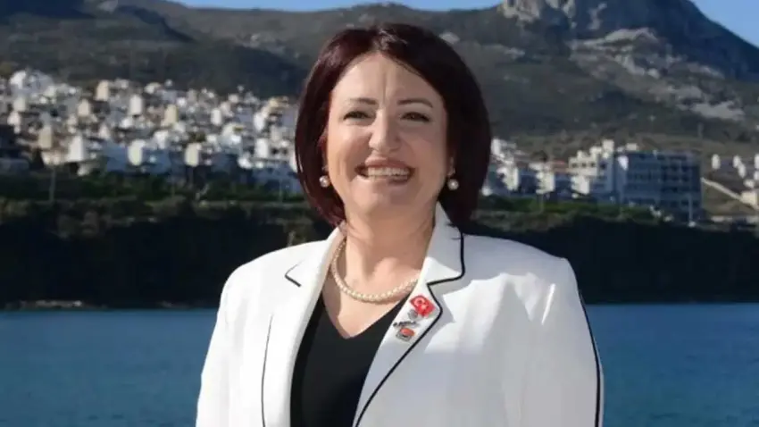 Karaburun Belediye Başkanı İlkay Girgin Erdoğan, Yeni Parti'den istifa etti haberinin görseli
