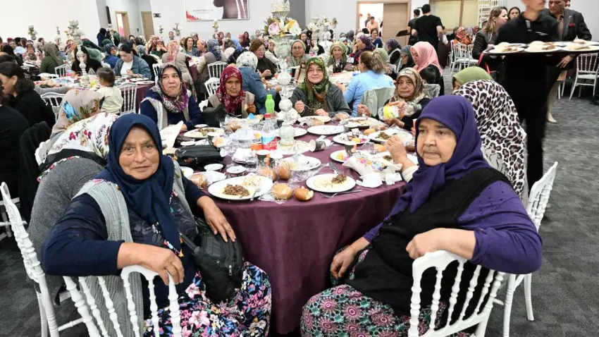 Menemen’de 15 Ekim Dünya Kadın Çiftçiler Günü kutlandı - Fotoğraf 1