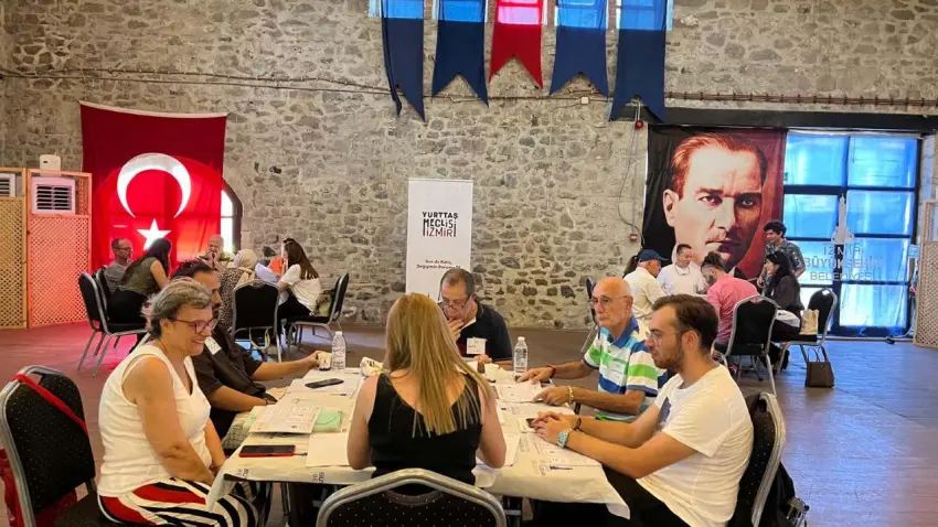 İzmir’de Yurttaş Meclisi buluşmaları 30 ilçede tamamlandı - Fotoğraf 1